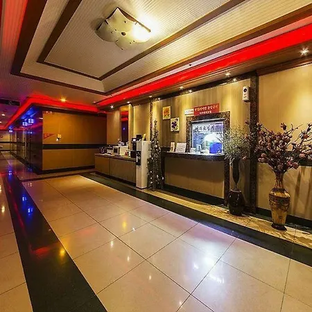Academy Motel